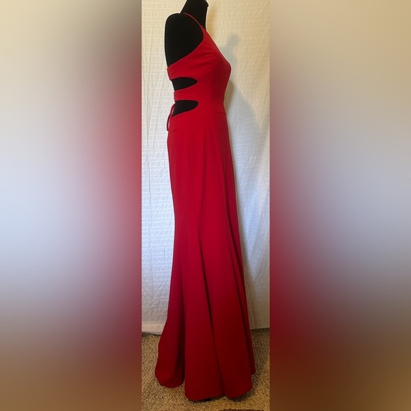 Morgan & Co.Women’s Red Evening Dress Size 11 - Picture 2 of 8